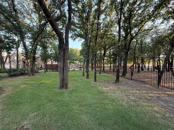 3603  Sussex Court , Corinth Texas 76210