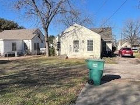 600 E Robert Street , Fort Worth Texas 76104