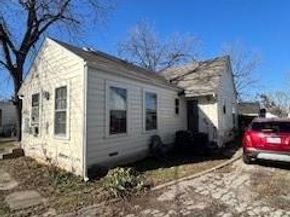 600 E Robert Street , Fort Worth Texas 76104