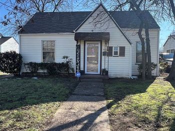 600 E Robert Street 