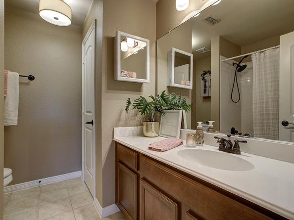 7706  Meadow Glen Drive , Sachse Texas 75048
