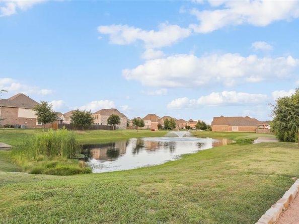 600  Sierra Avenue , Mansfield Texas 76063