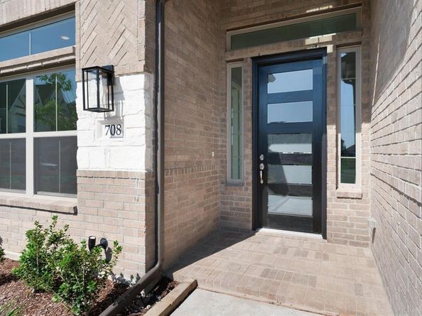 708  Proverbs Court , Heath Texas 75032