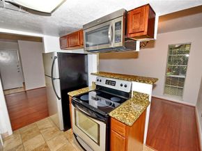 4317  Hartford Street  107, Dallas Texas 75219