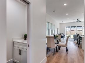 2412  Jeffries Street , Dallas Texas 75215