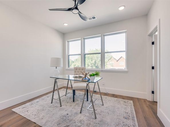 2412  Jeffries Street , Dallas Texas 75215