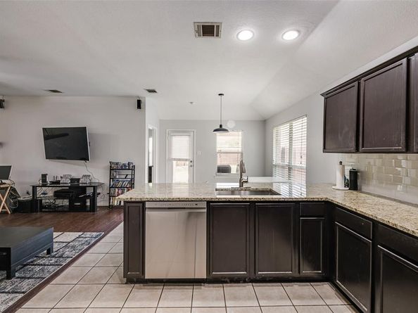 9844  Carter Drive , McKinney Texas 75072