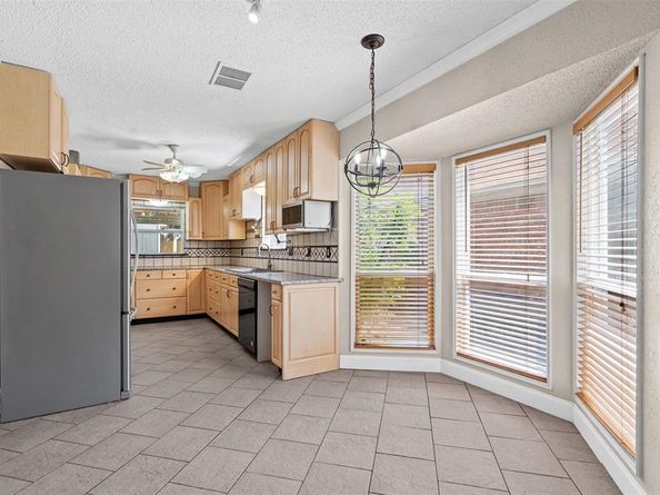 1313  Abbott Drive , Irving Texas 75060