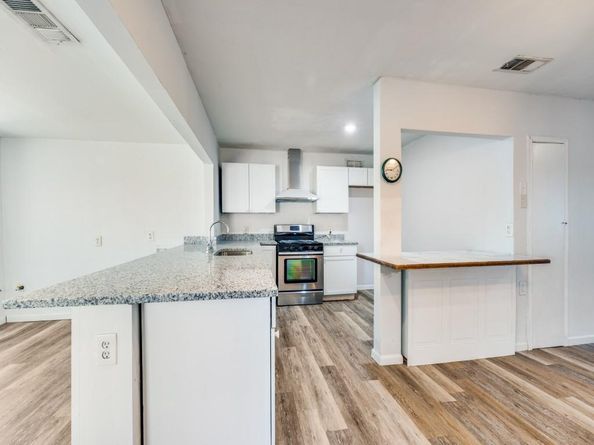 1513  Lakeside Drive , Garland Texas 75042