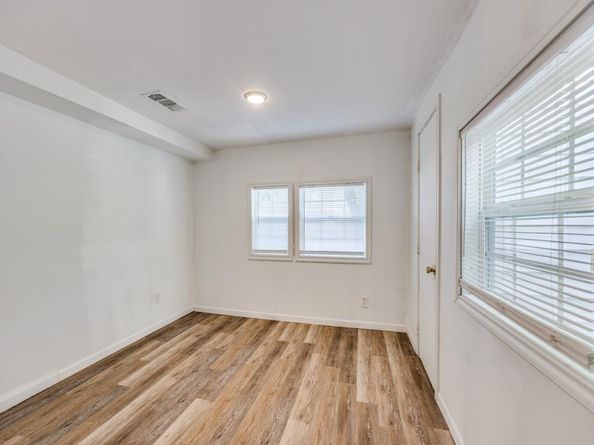 1513  Lakeside Drive , Garland Texas 75042