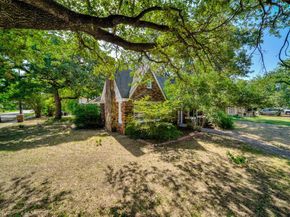 1412 N Riverside Drive , Fort Worth Texas 76111