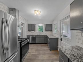 1412 N Riverside Drive , Fort Worth Texas 76111