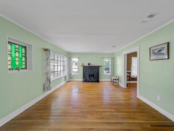 1412 N Riverside Drive , Fort Worth Texas 76111