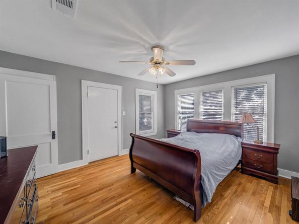 1412 N Riverside Drive , Fort Worth Texas 76111