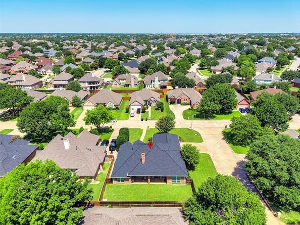 1310  Brittany Lane , Mansfield Texas 76063