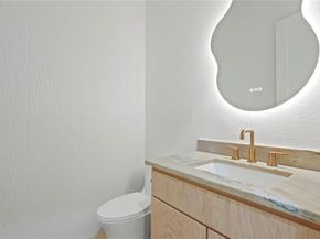 1821  Pollard Street , Dallas Texas 75208