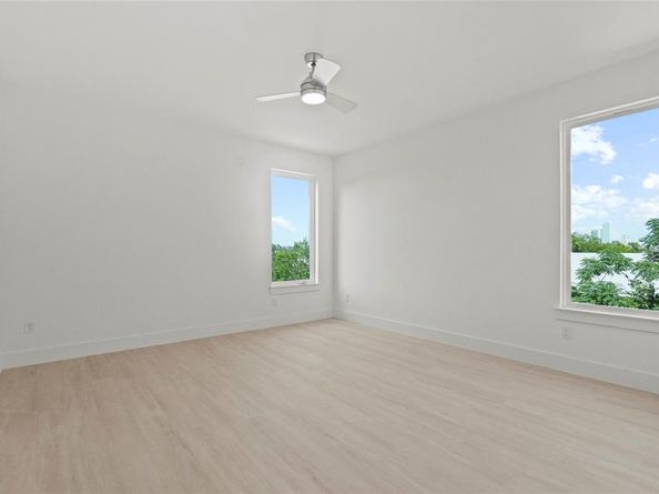 1821  Pollard Street , Dallas Texas 75208