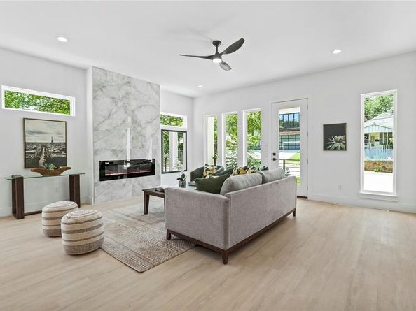1821  Pollard Street , Dallas Texas 75208
