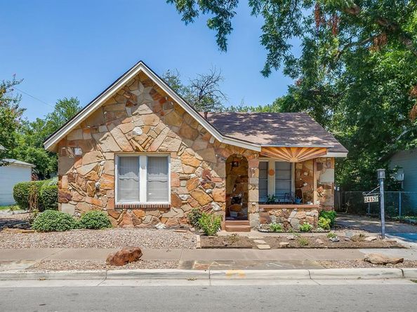 2415  Embrey Place , Fort Worth Texas 76111