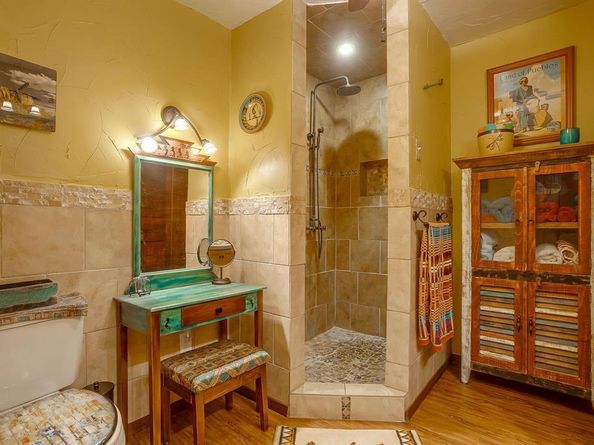 2415  Embrey Place , Fort Worth Texas 76111