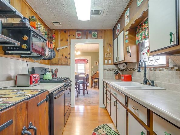 2415  Embrey Place , Fort Worth Texas 76111