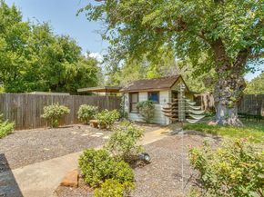 2415  Embrey Place , Fort Worth Texas 76111