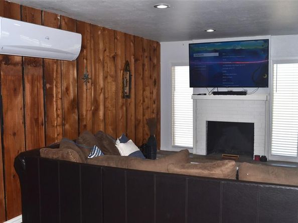372  Shoreline Drive , Azle Texas 76020