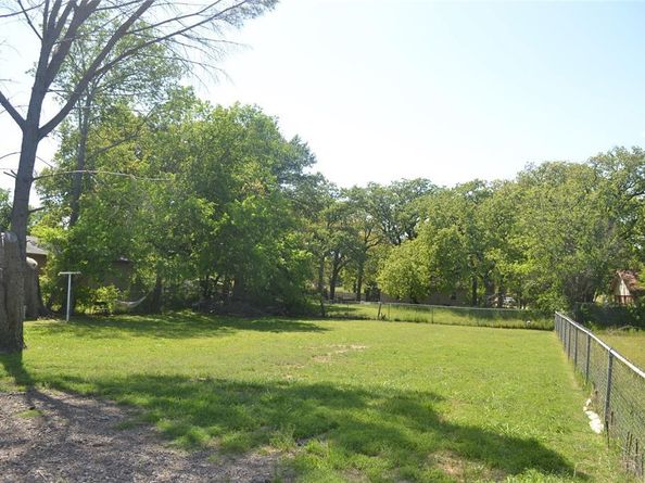 372  Shoreline Drive , Azle Texas 76020