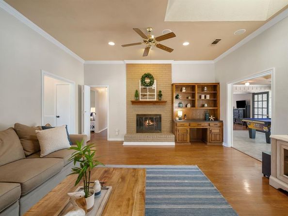 1114  Rainbow Drive , Richardson Texas 75081