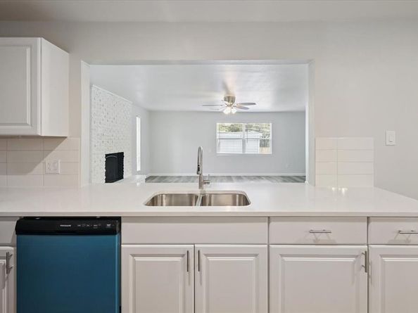 6342  Silvery moon Drive , Dallas Texas 75241