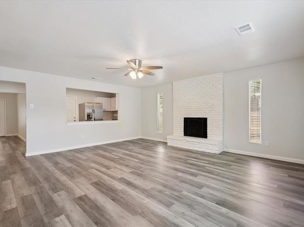 6342  Silvery moon Drive , Dallas Texas 75241