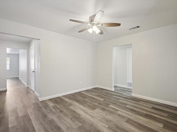 6342  Silvery moon Drive , Dallas Texas 75241