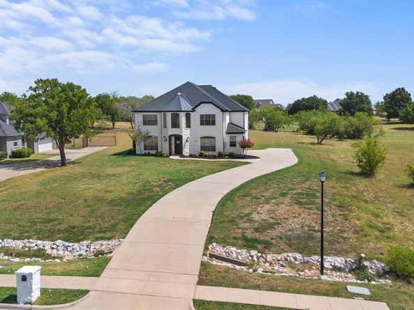 847  Bentwater Parkway , Grand Prairie Texas 75104
