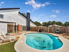 1  Easy Street , Hickory Creek Texas 75065