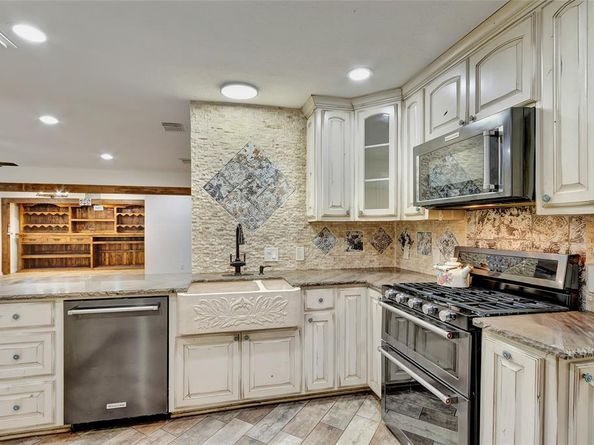 1  Easy Street , Hickory Creek Texas 75065