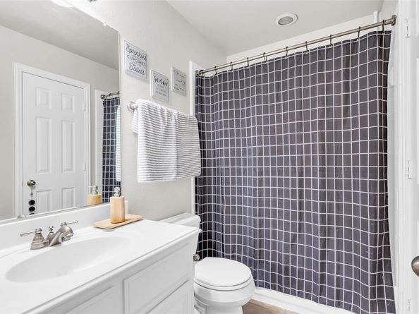 6301  Castle Rock Circle , McKinney Texas 75071