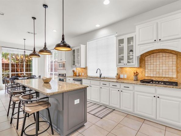 6301  Castle Rock Circle , McKinney Texas 75071