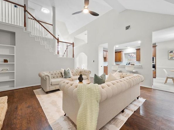 1724  Newcastle Drive , Mansfield Texas 76063