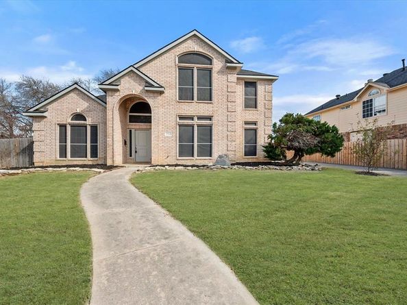 1724  Newcastle Drive , Mansfield Texas 76063