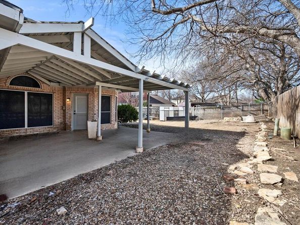 1724  Newcastle Drive , Mansfield Texas 76063