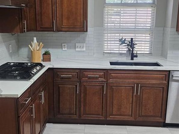 1724  Newcastle Drive , Mansfield Texas 76063