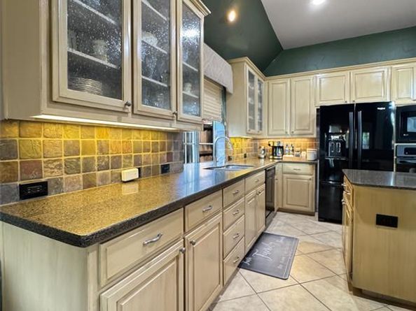 2629  Valley Creek Trail , McKinney Texas 75072