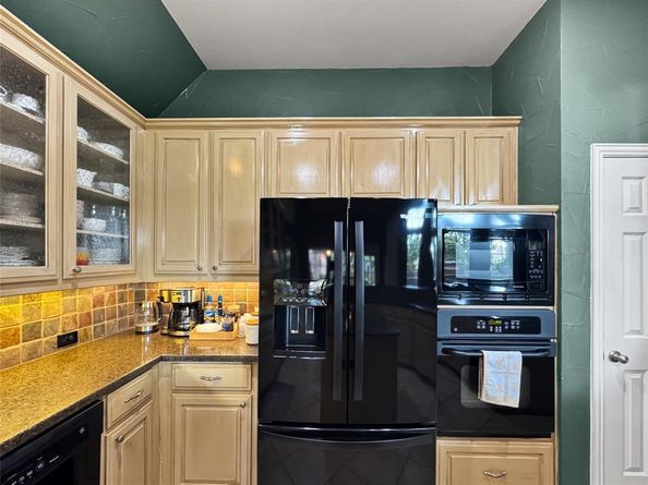2629  Valley Creek Trail , McKinney Texas 75072