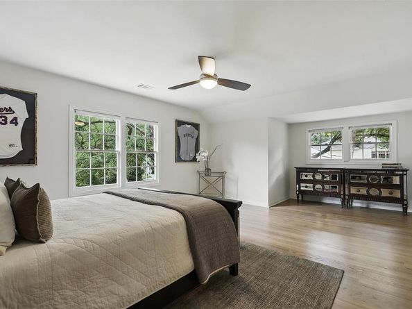 208  Rockwood Park Drive , Fort Worth Texas 76107