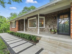 208  Rockwood Park Drive , Fort Worth Texas 76107