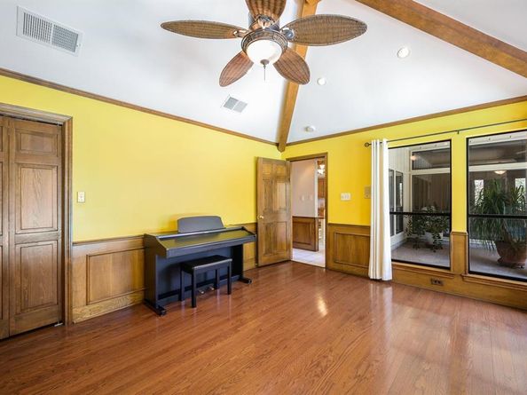7028  Mumford Street , Dallas Texas 75252