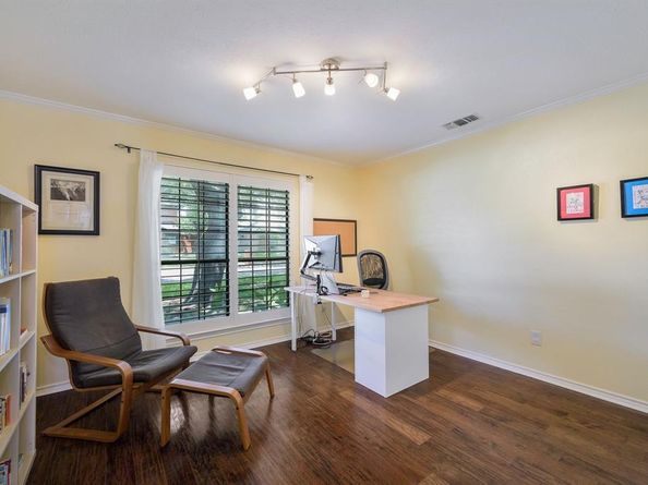 7028  Mumford Street , Dallas Texas 75252