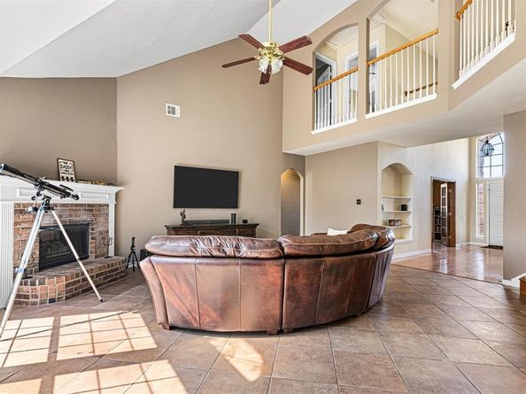 1716  Stonebridge Drive , DeSoto Texas 75115