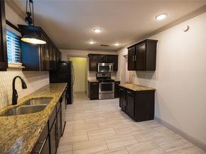 4917  Calmont Avenue , Fort Worth Texas 76107