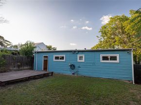 4917  Calmont Avenue , Fort Worth Texas 76107